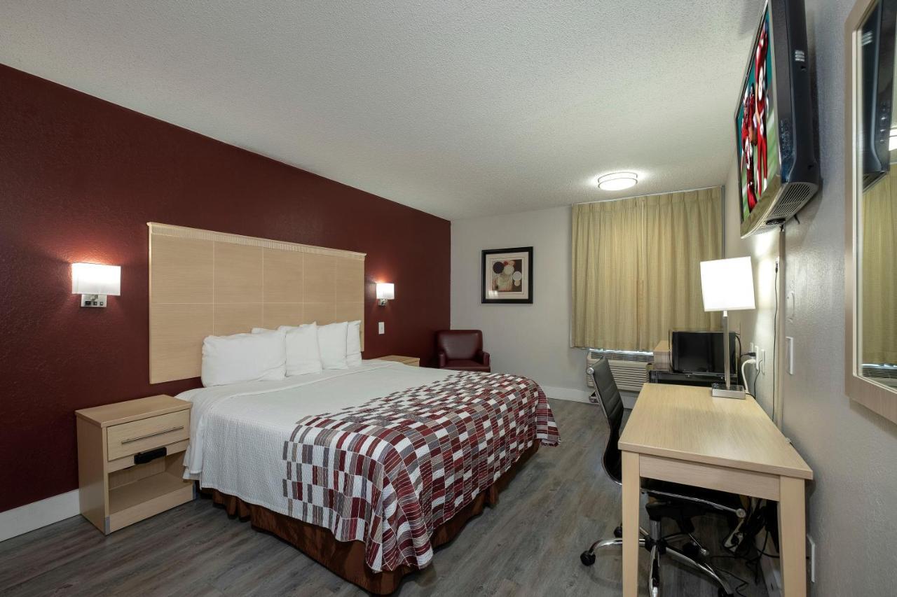 Red Roof Inn Raleigh North-Crabtree Mall-Lenovo Center Exteriör bild