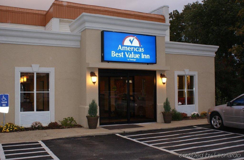 Red Roof Inn Raleigh North-Crabtree Mall-Lenovo Center Exteriör bild